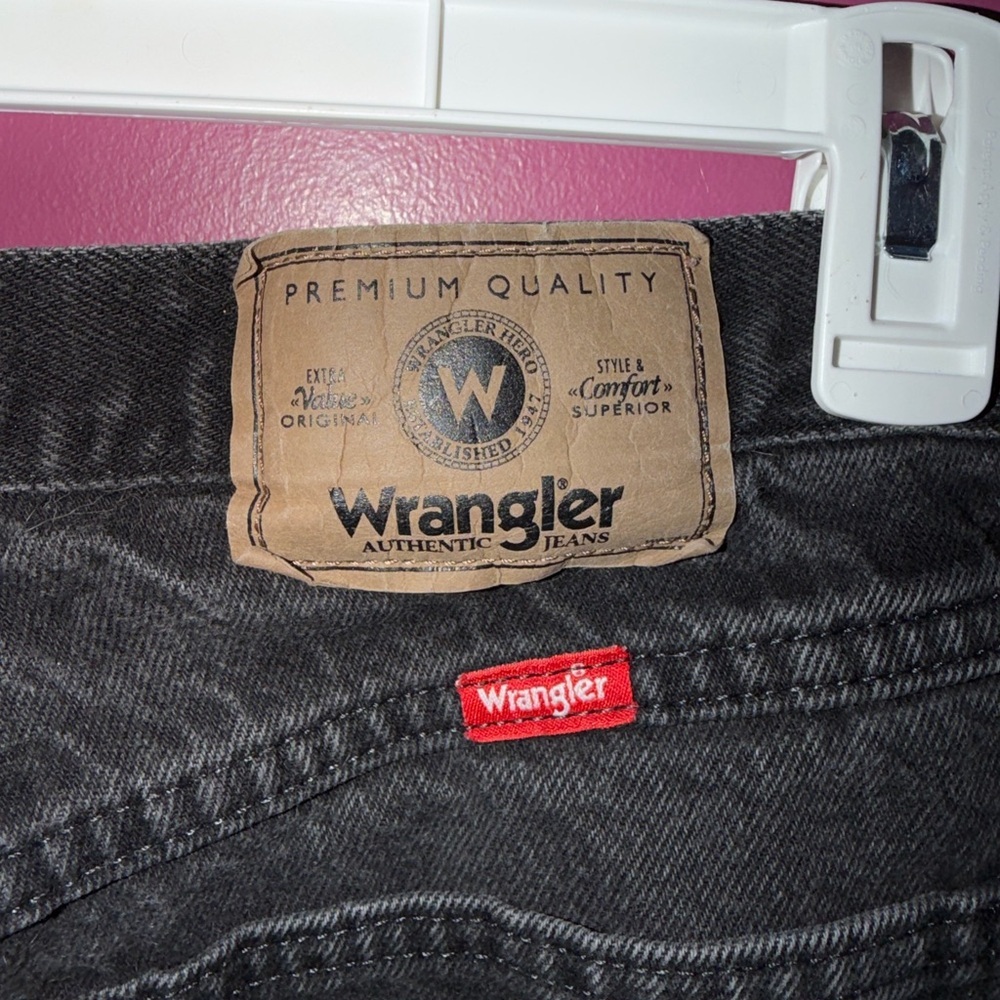 Wrangler Black Denim Highrise Jeans - Picture 3 of 8